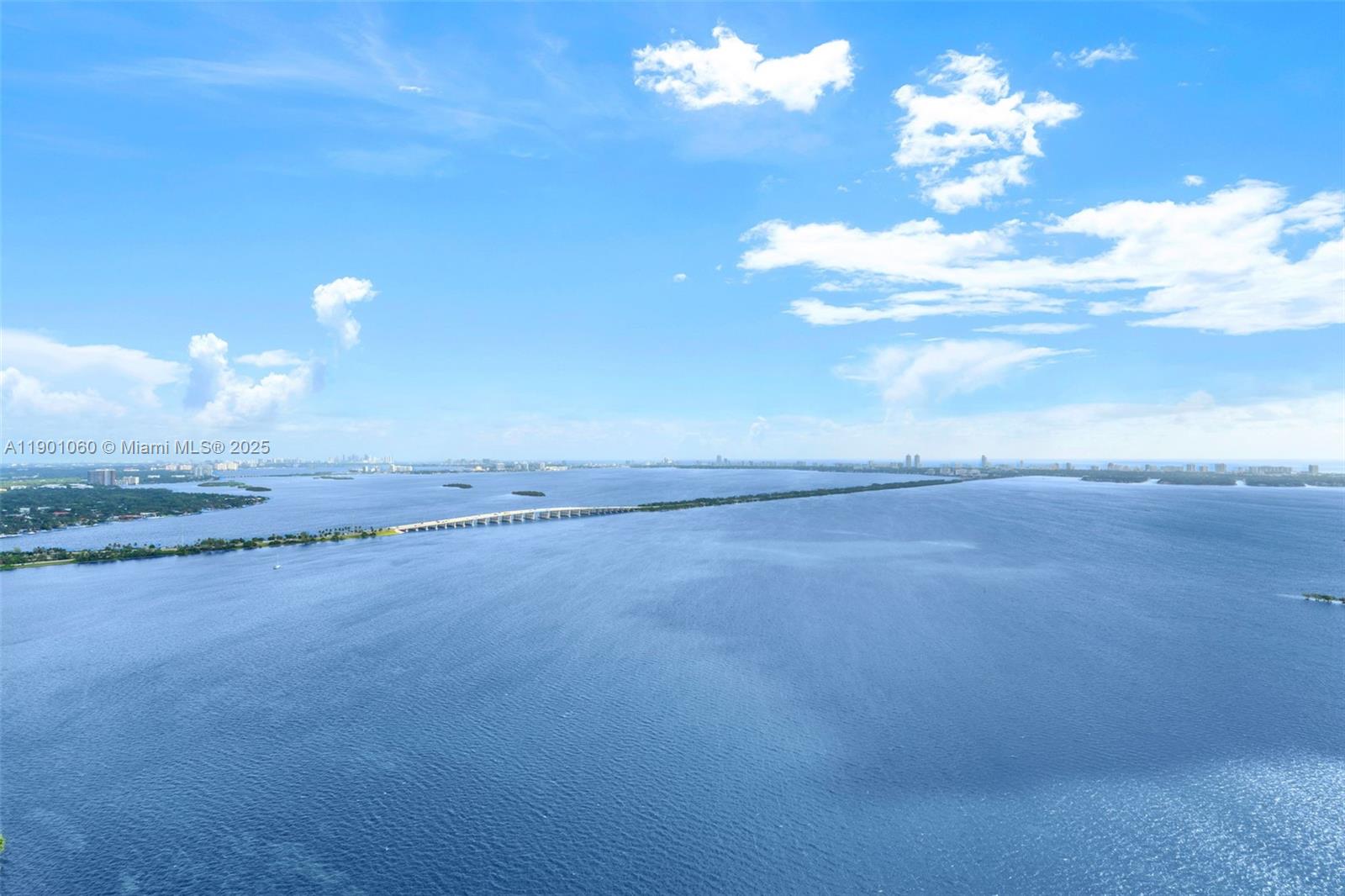 ARIA RESERVE - Residential