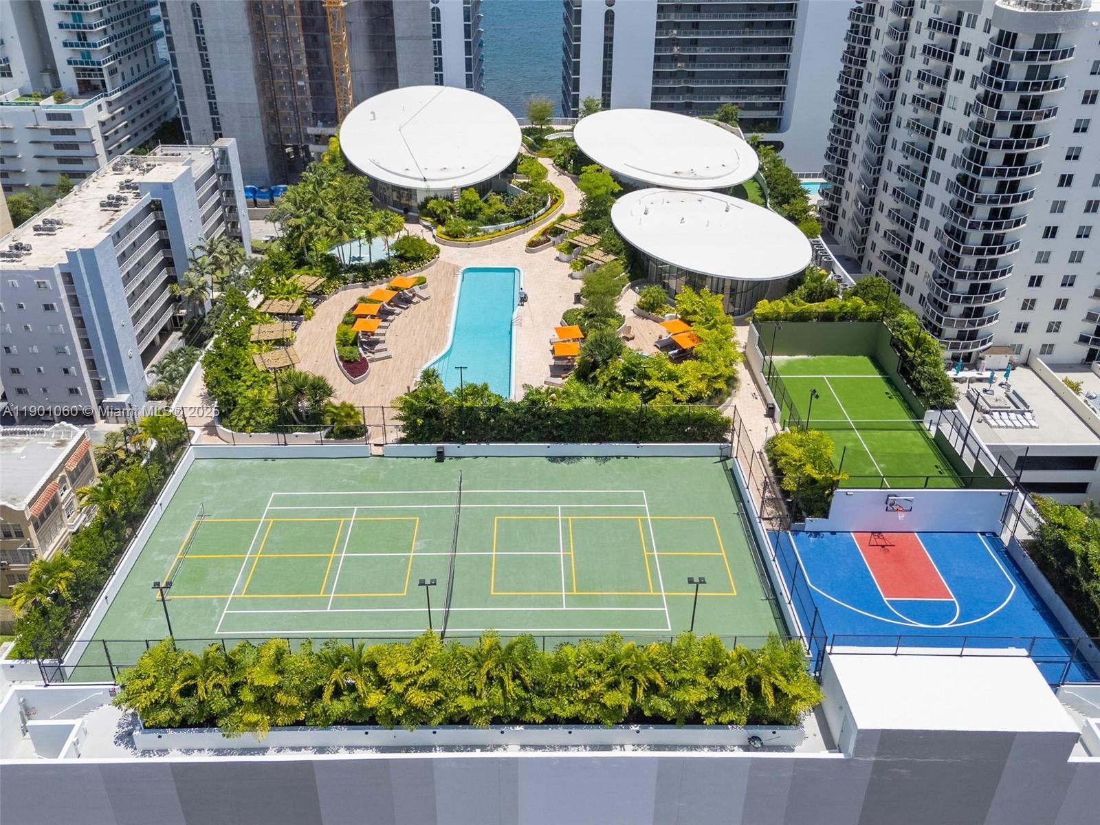 ARIA RESERVE - Residential