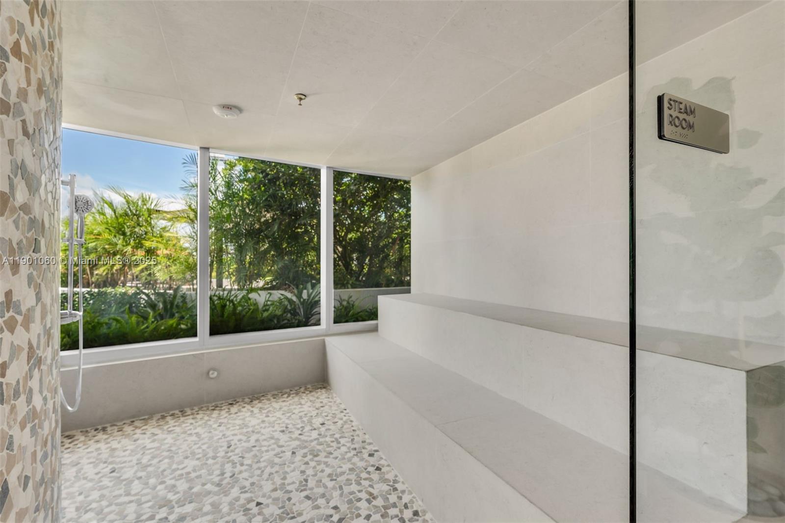 ARIA RESERVE - Residential