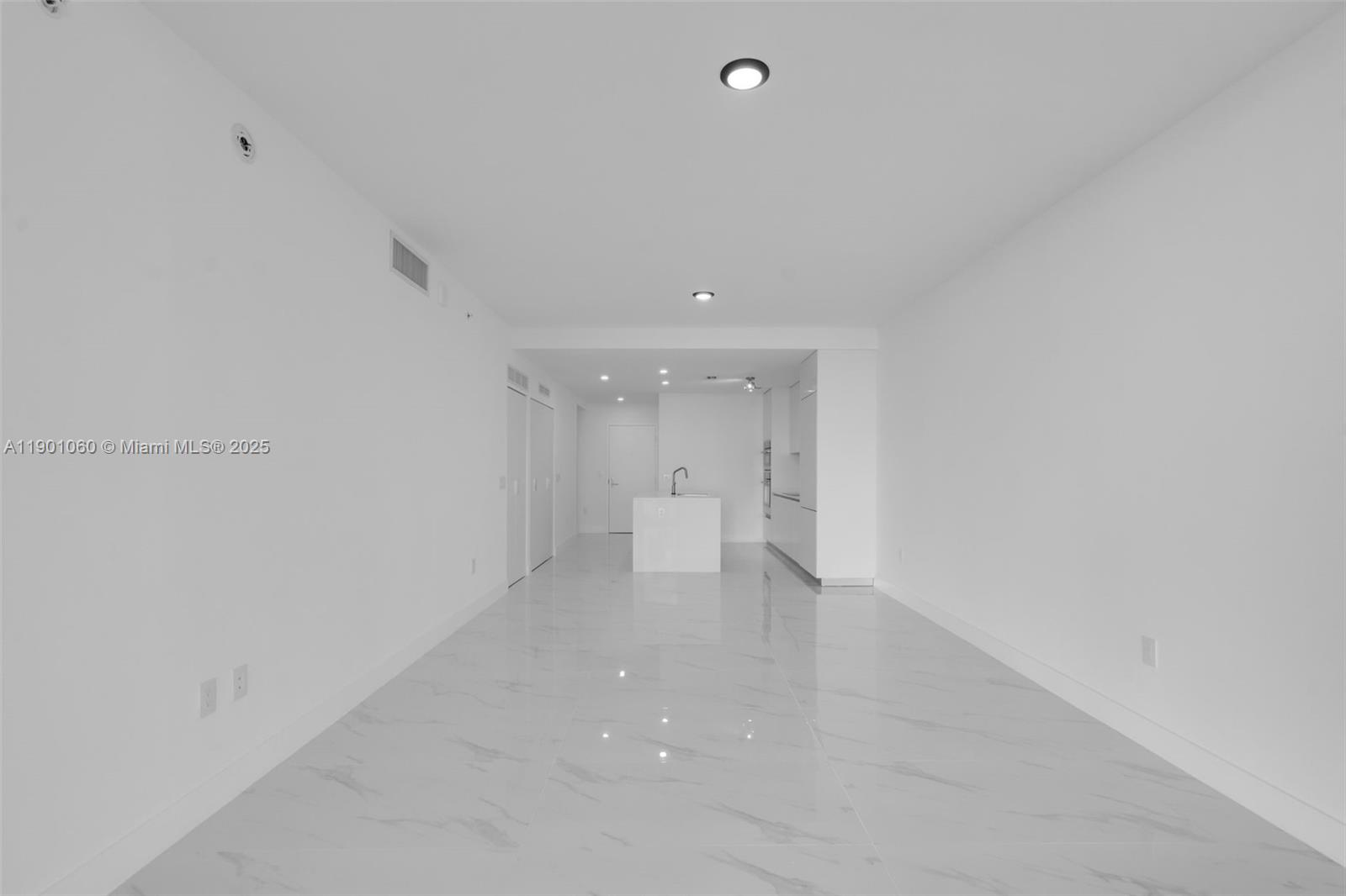 ARIA RESERVE - Residential