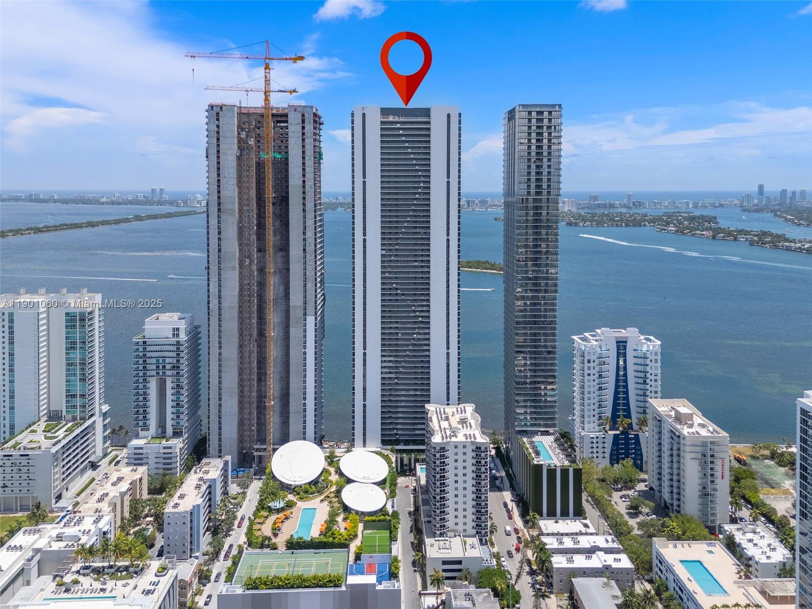 ARIA RESERVE - Residential