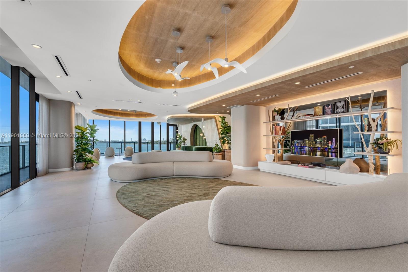 ARIA RESERVE - Residential