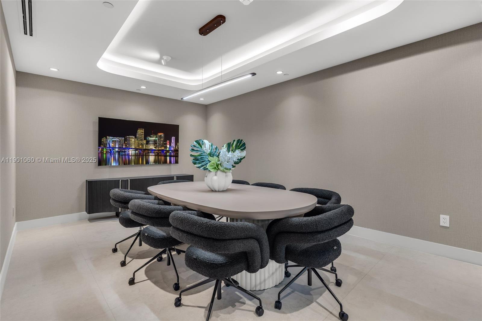 ARIA RESERVE - Residential