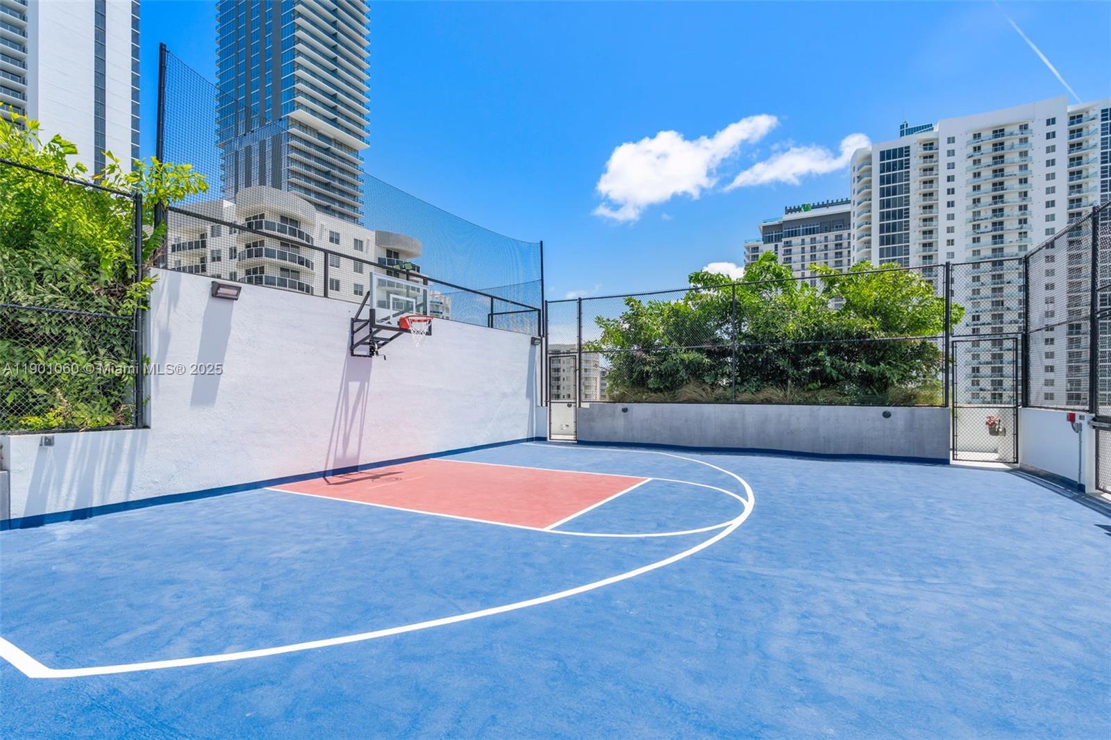 ARIA RESERVE - Residential
