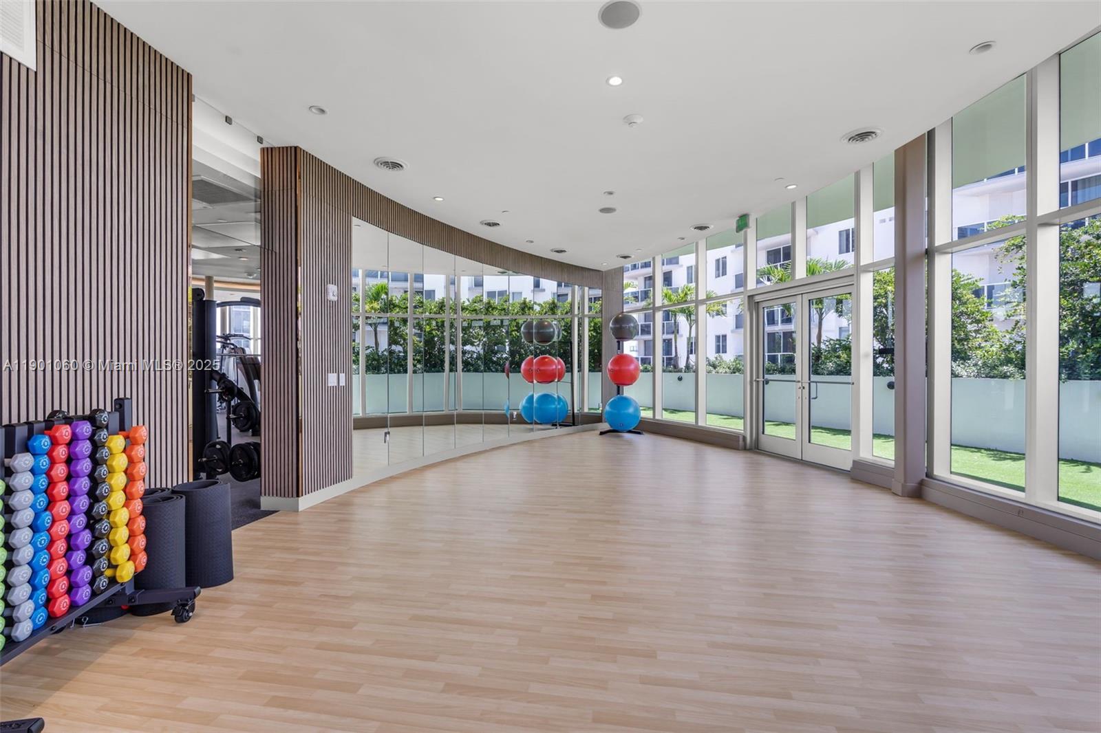 ARIA RESERVE - Residential