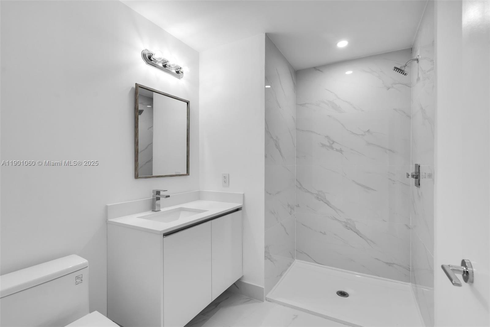 ARIA RESERVE - Residential