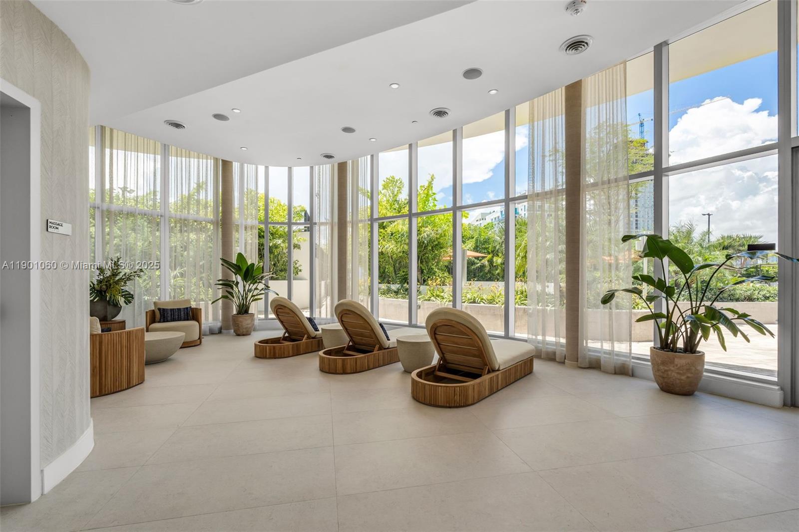 ARIA RESERVE - Residential