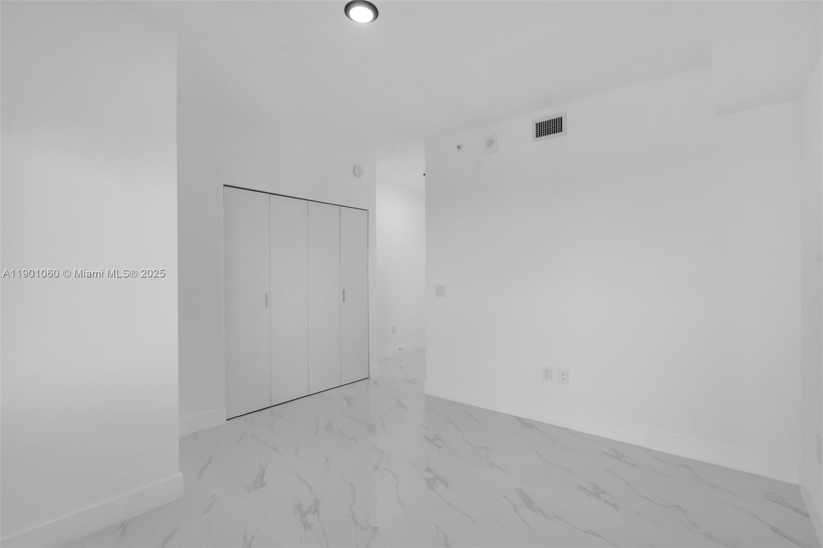 ARIA RESERVE - Residential