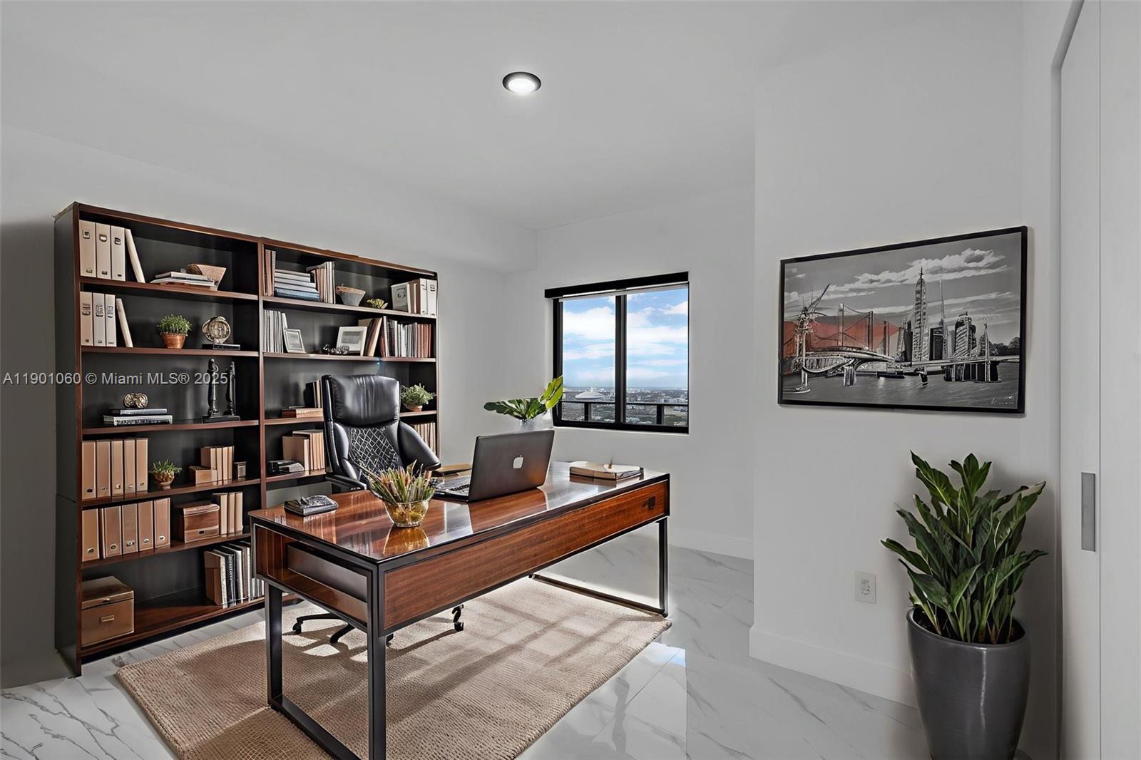 ARIA RESERVE - Residential