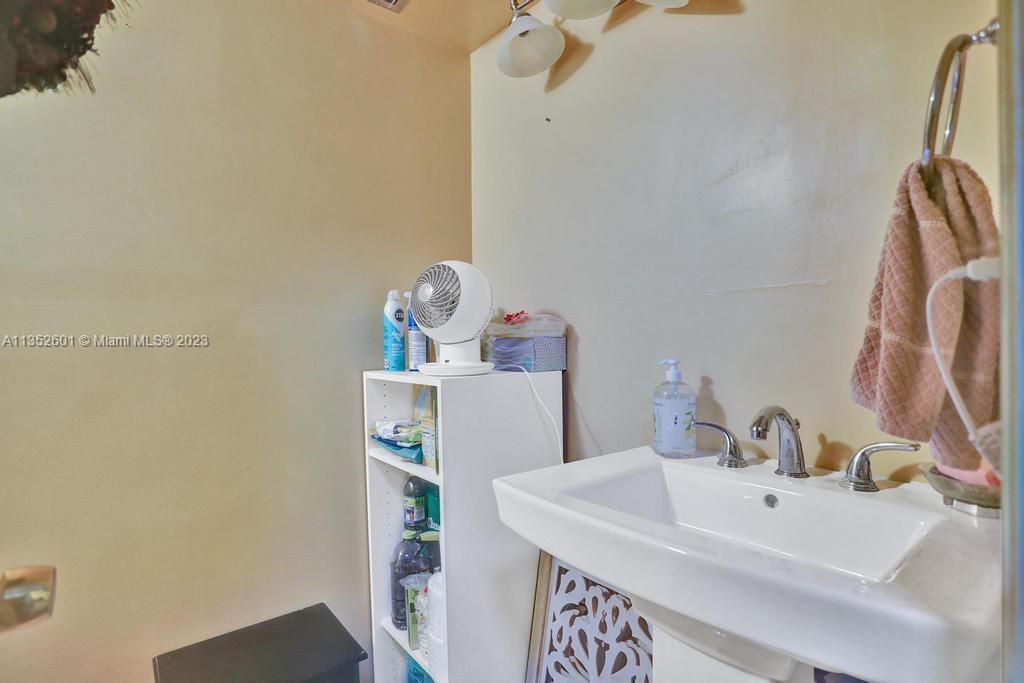 JADE WINDS GROUP BAMBOO G - Residential