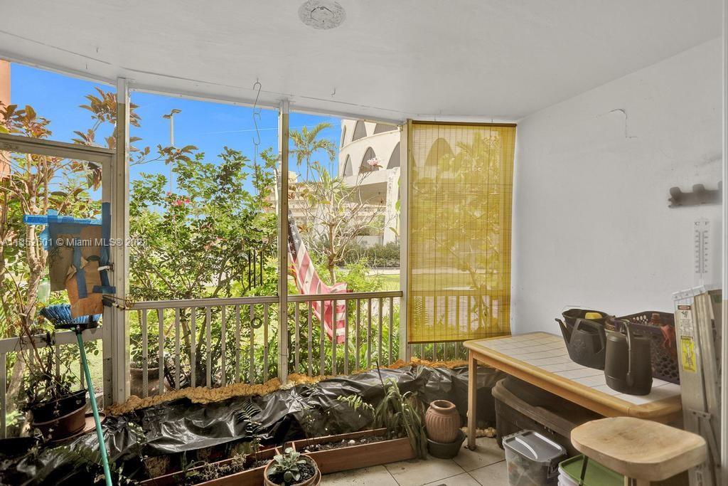 JADE WINDS GROUP BAMBOO G - Residential