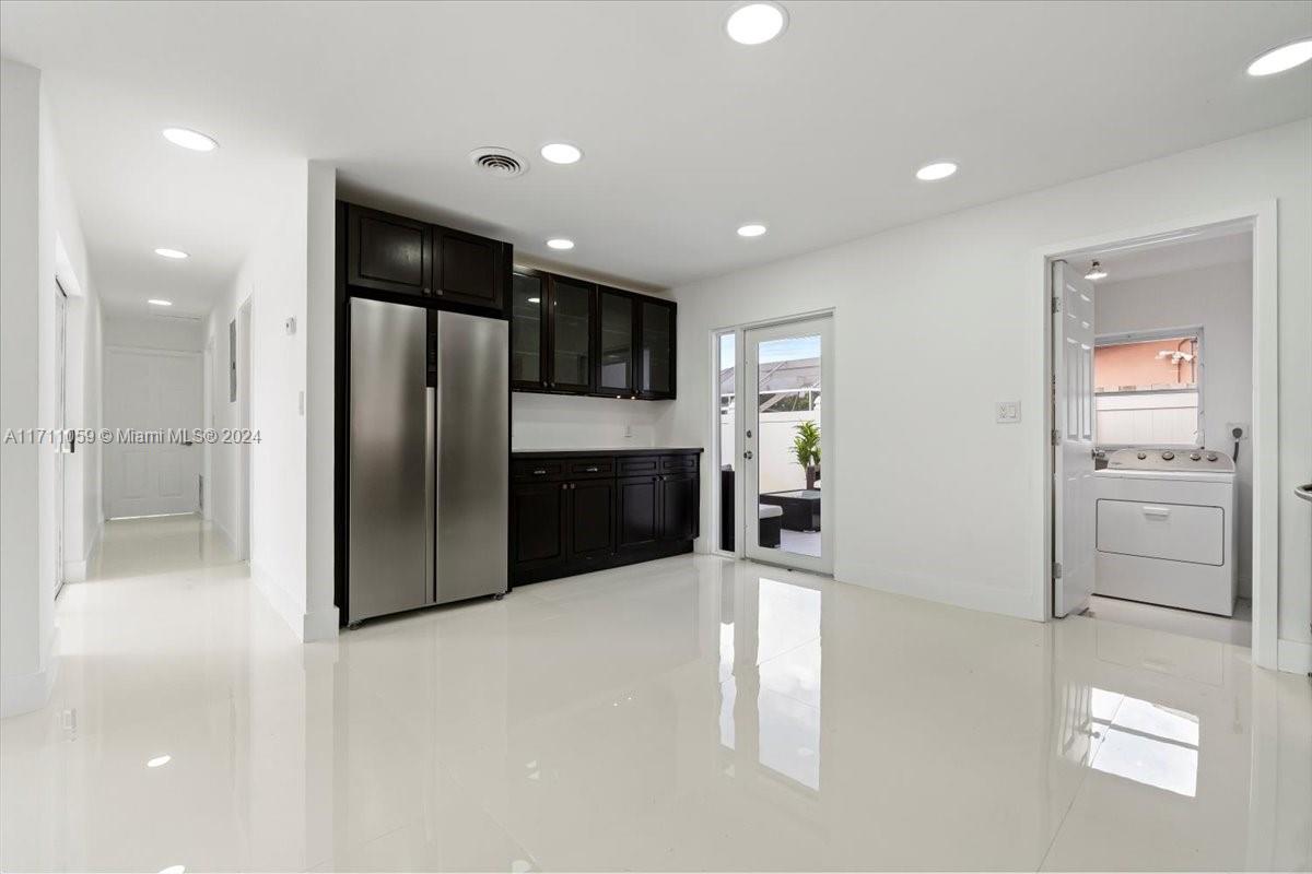 ROYAL PALM ACRES THIRD SE - Residential
