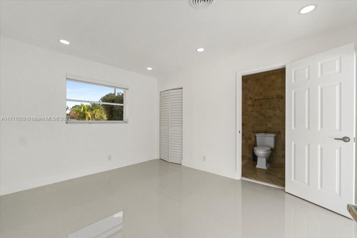 ROYAL PALM ACRES THIRD SE - Residential
