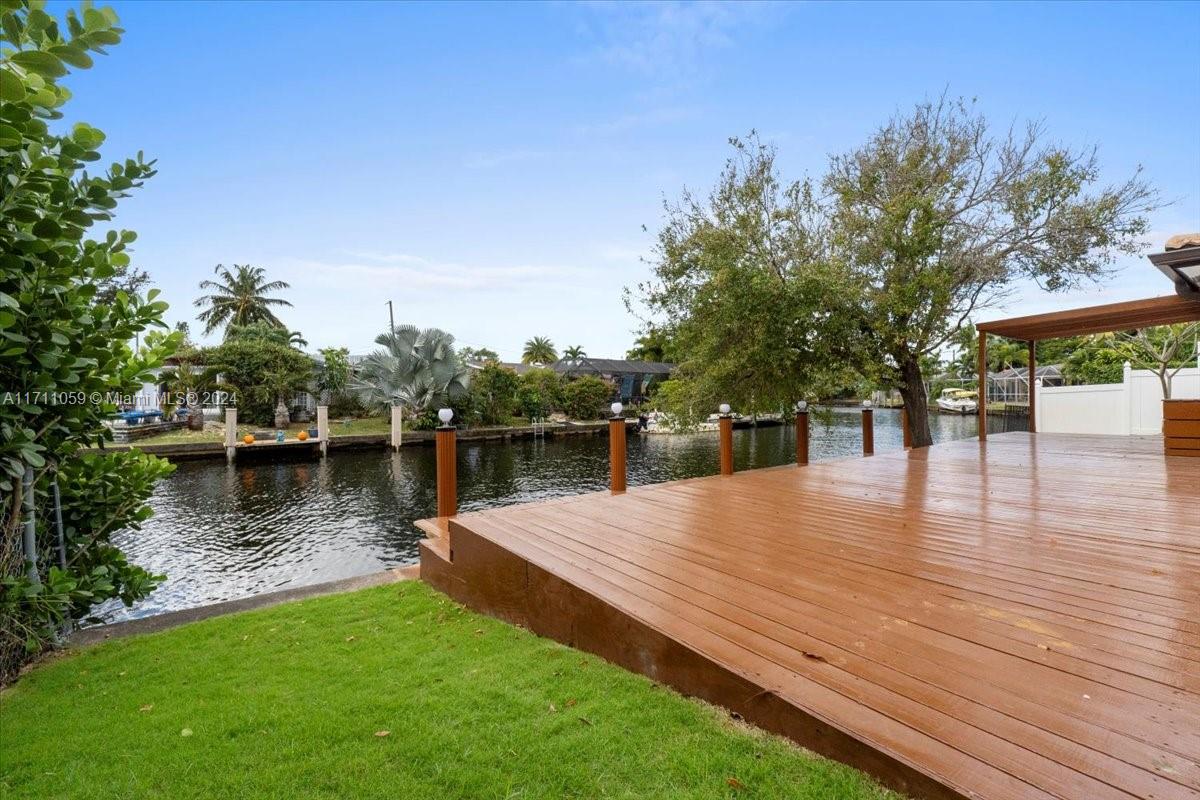 ROYAL PALM ACRES THIRD SE - Residential