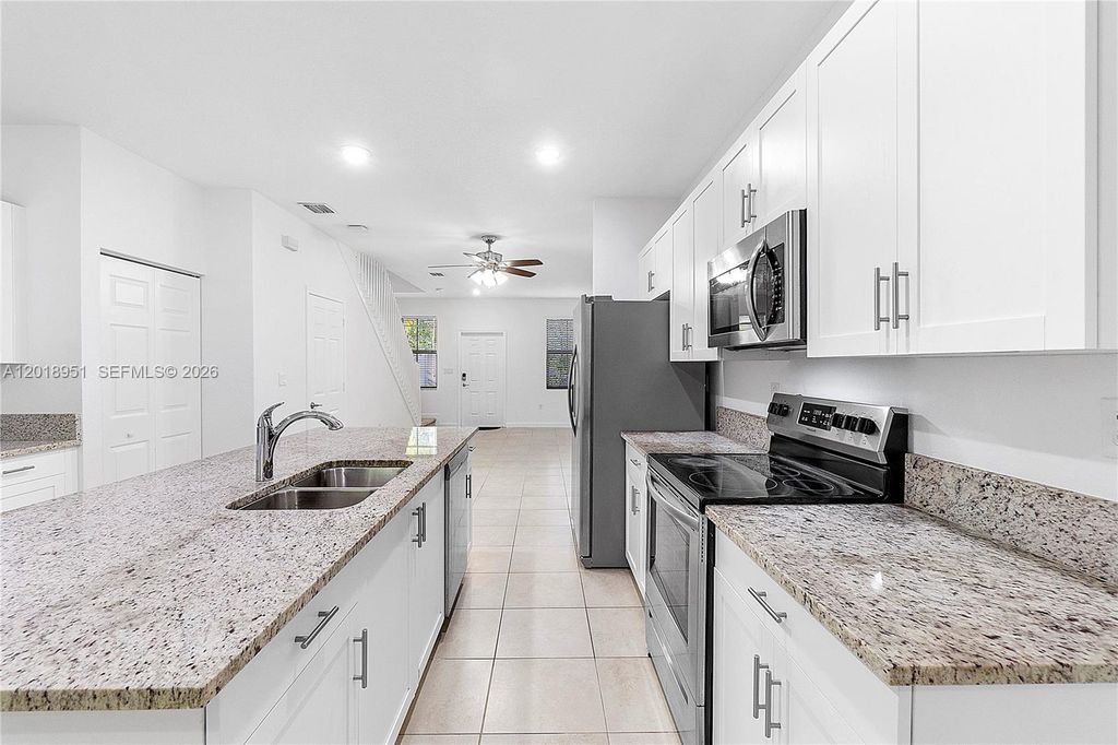 Photo of 1541 SW 28th St #1541, Fort Lauderdale, FL 33315 (MLS # A12018951)