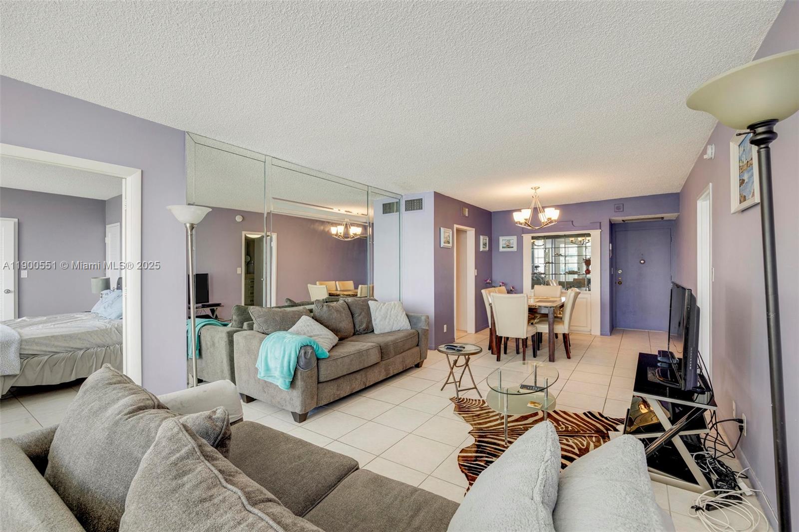 SEA AIR TOWERS CONDO - Residential Lease