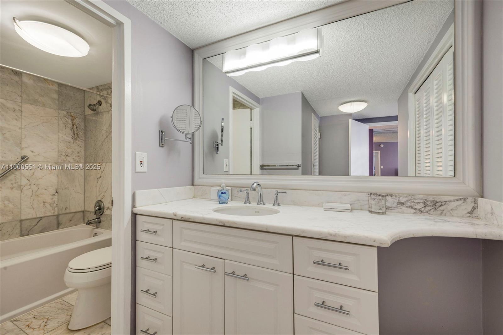 SEA AIR TOWERS CONDO - Residential Lease