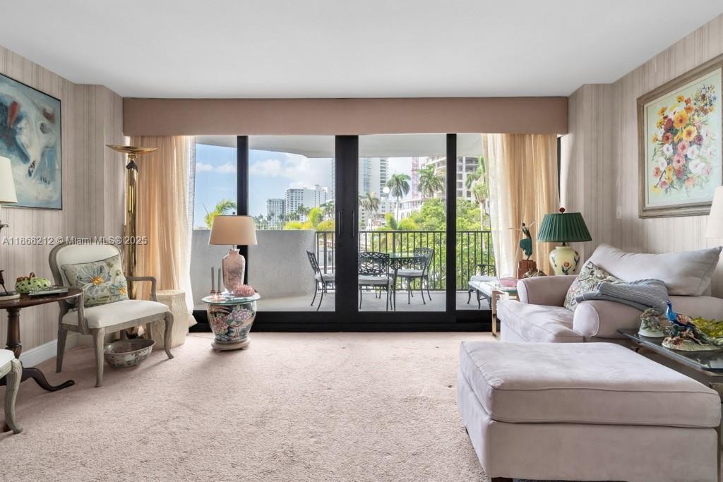 TRIANON CONDO - Residential Lease