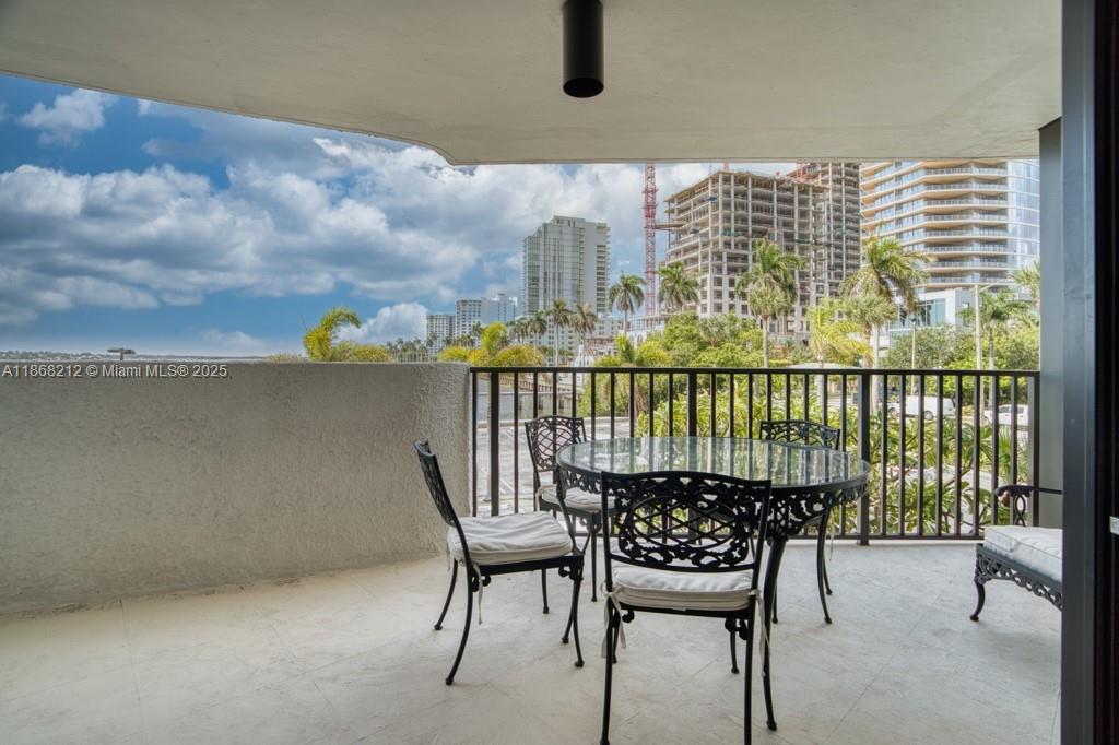 TRIANON CONDO - Residential Lease