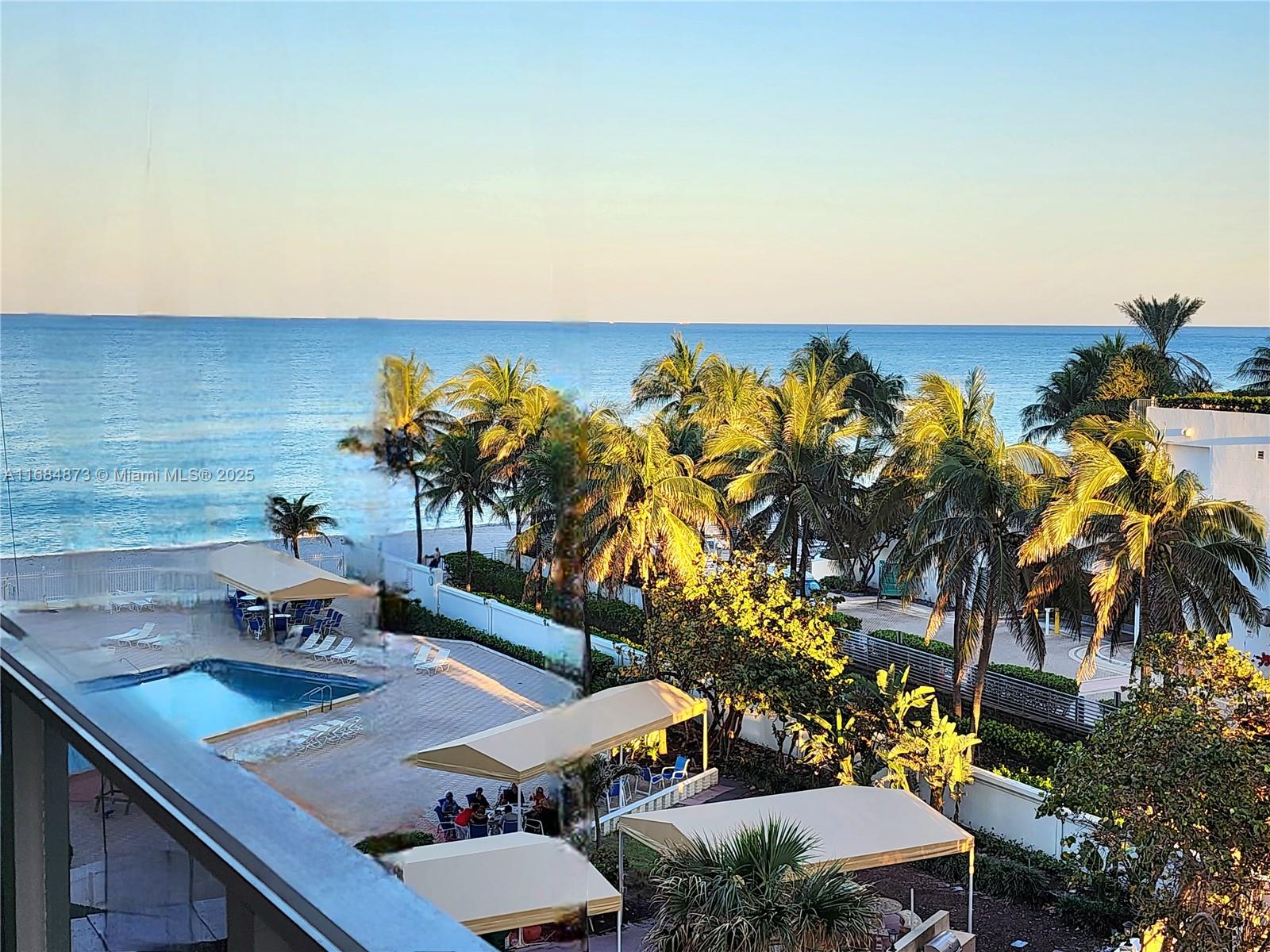 3505 S Ocean Dr 519, Hollywood, Broward County, Florida - 1 Bedrooms  
2 Bathrooms - 