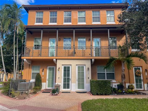 907 SW 147th Ave 2001 Pembroke Pines FL 33027