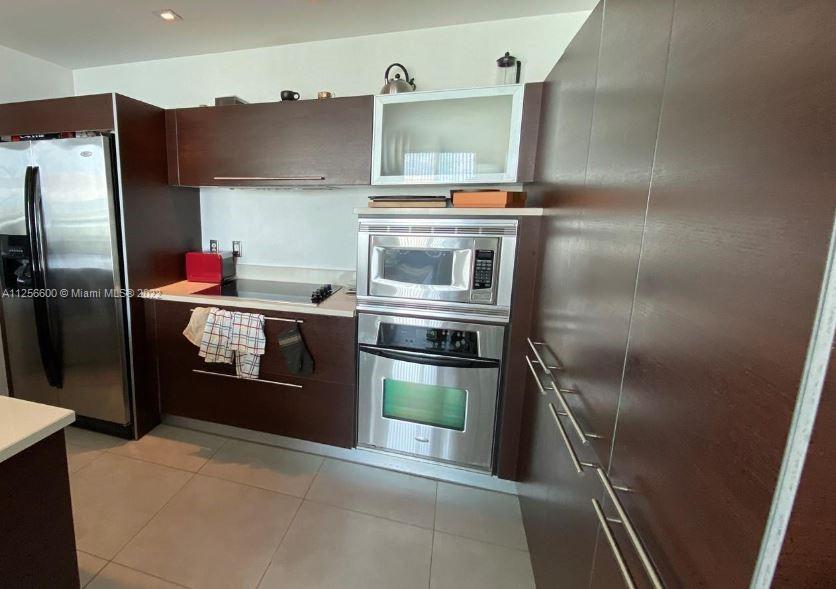 QUANTUM ON THE BAY CONDO - Residential