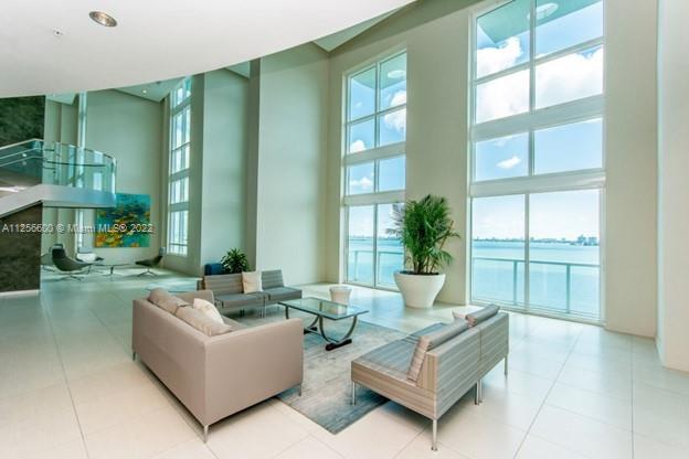 QUANTUM ON THE BAY CONDO - Residential