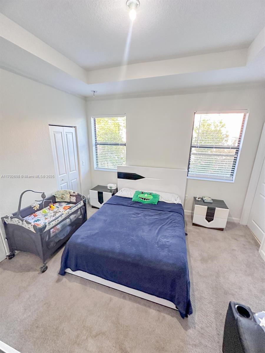 VIA VENTURA NEIGHBORHOOD - Residential