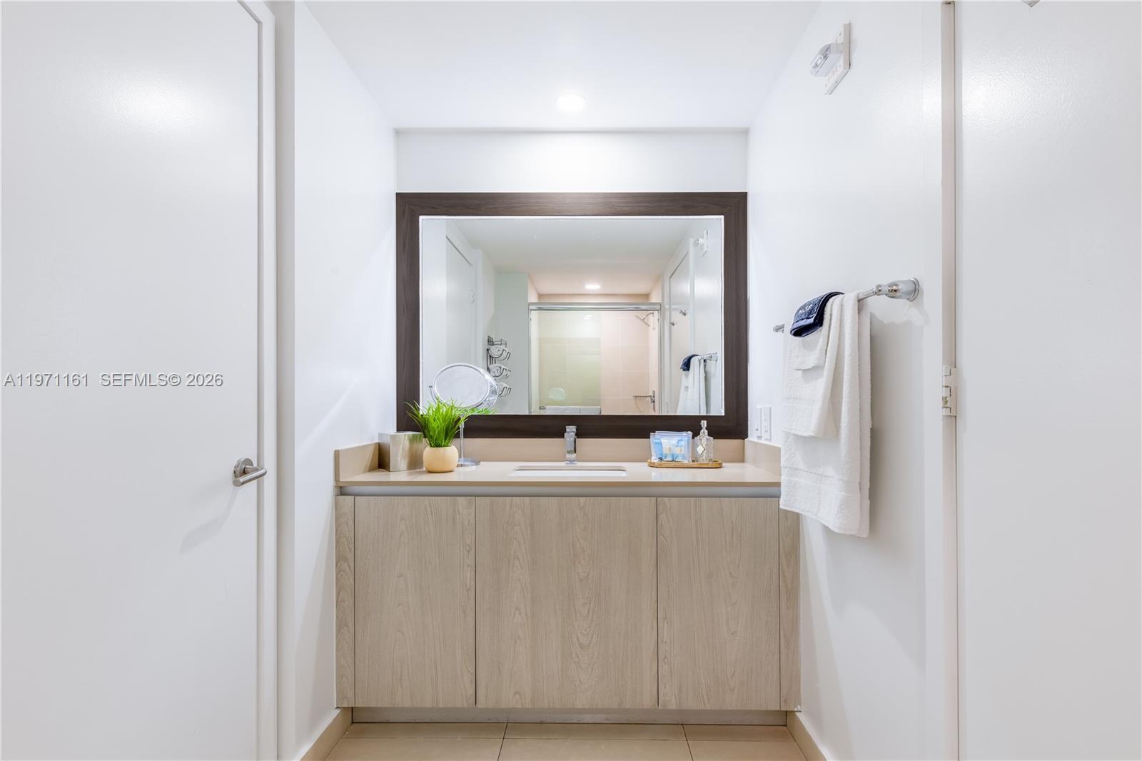 4111 SOUTH OCEAN DRIVE CO - Residential