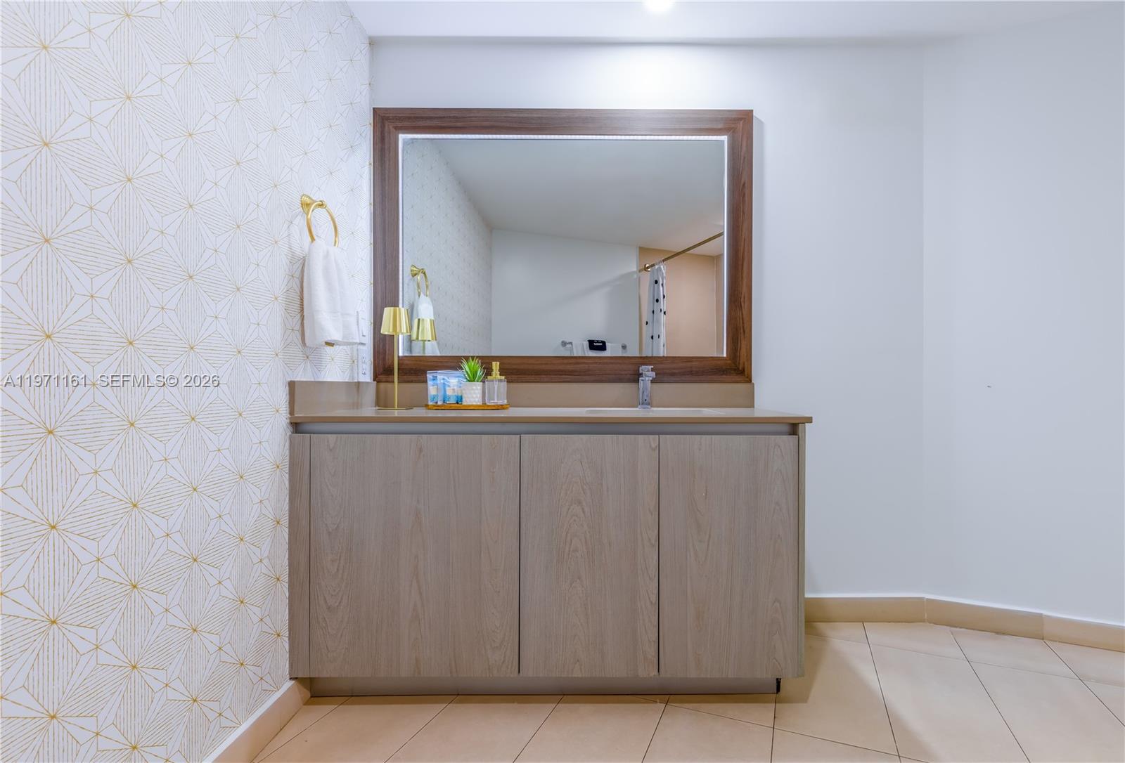 4111 SOUTH OCEAN DRIVE CO - Residential