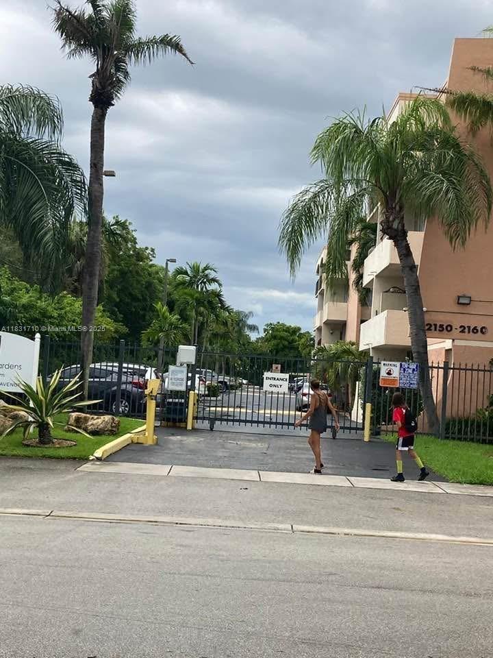 CORAL WAY GARDENS CONDO - Residential