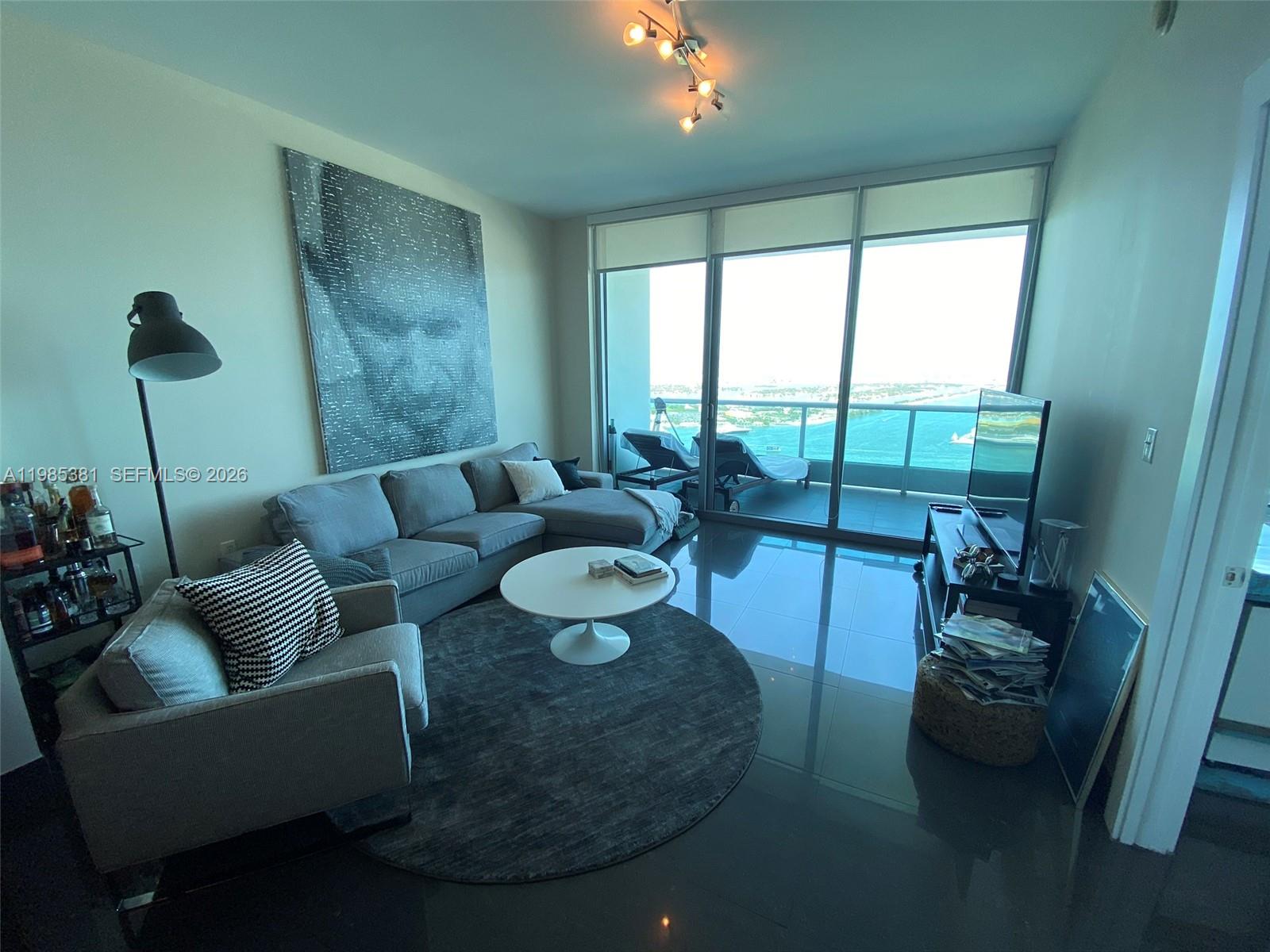900 BISCAYNE BAY CONDO - Residential Lease