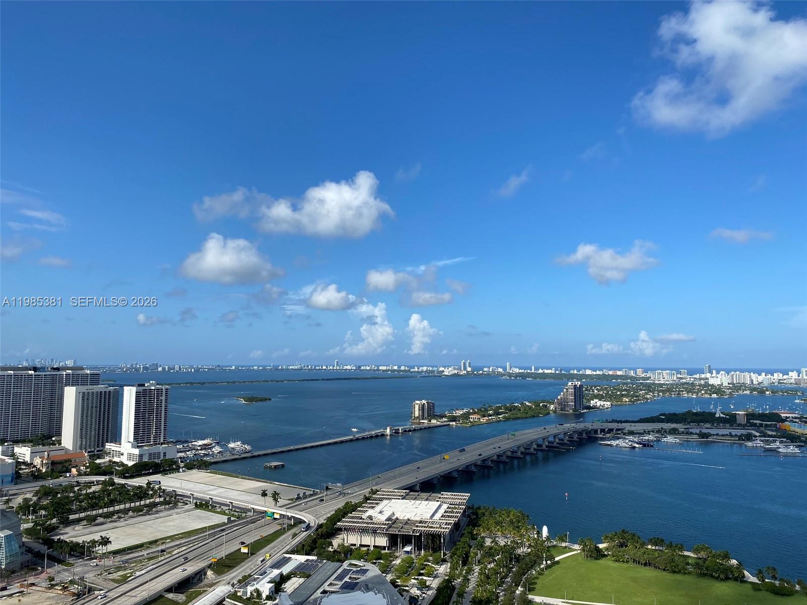 900 BISCAYNE BAY CONDO - Residential Lease