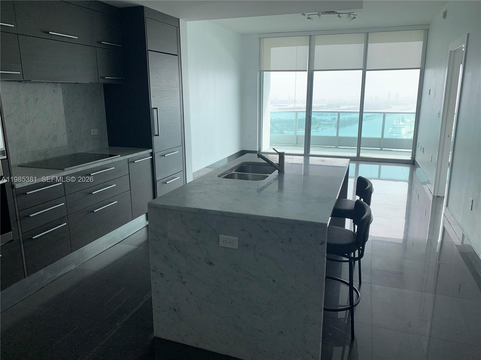 900 BISCAYNE BAY CONDO - Residential Lease