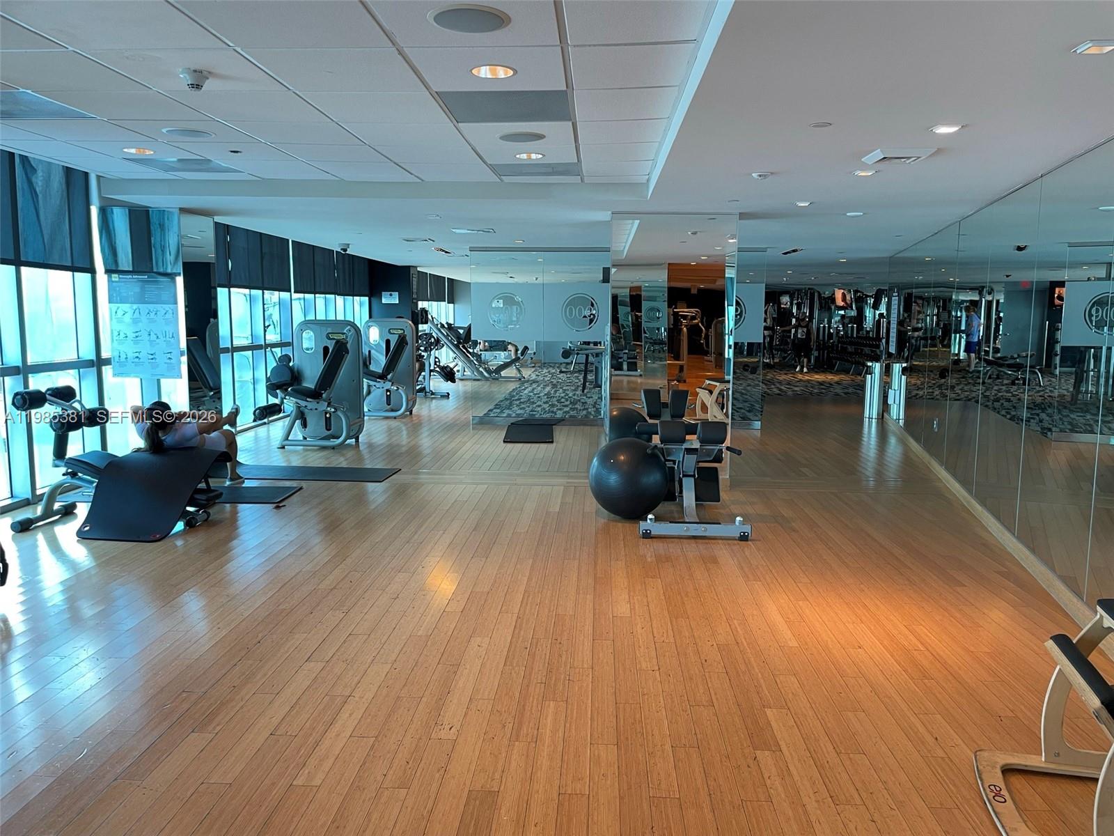 900 BISCAYNE BAY CONDO - Residential Lease