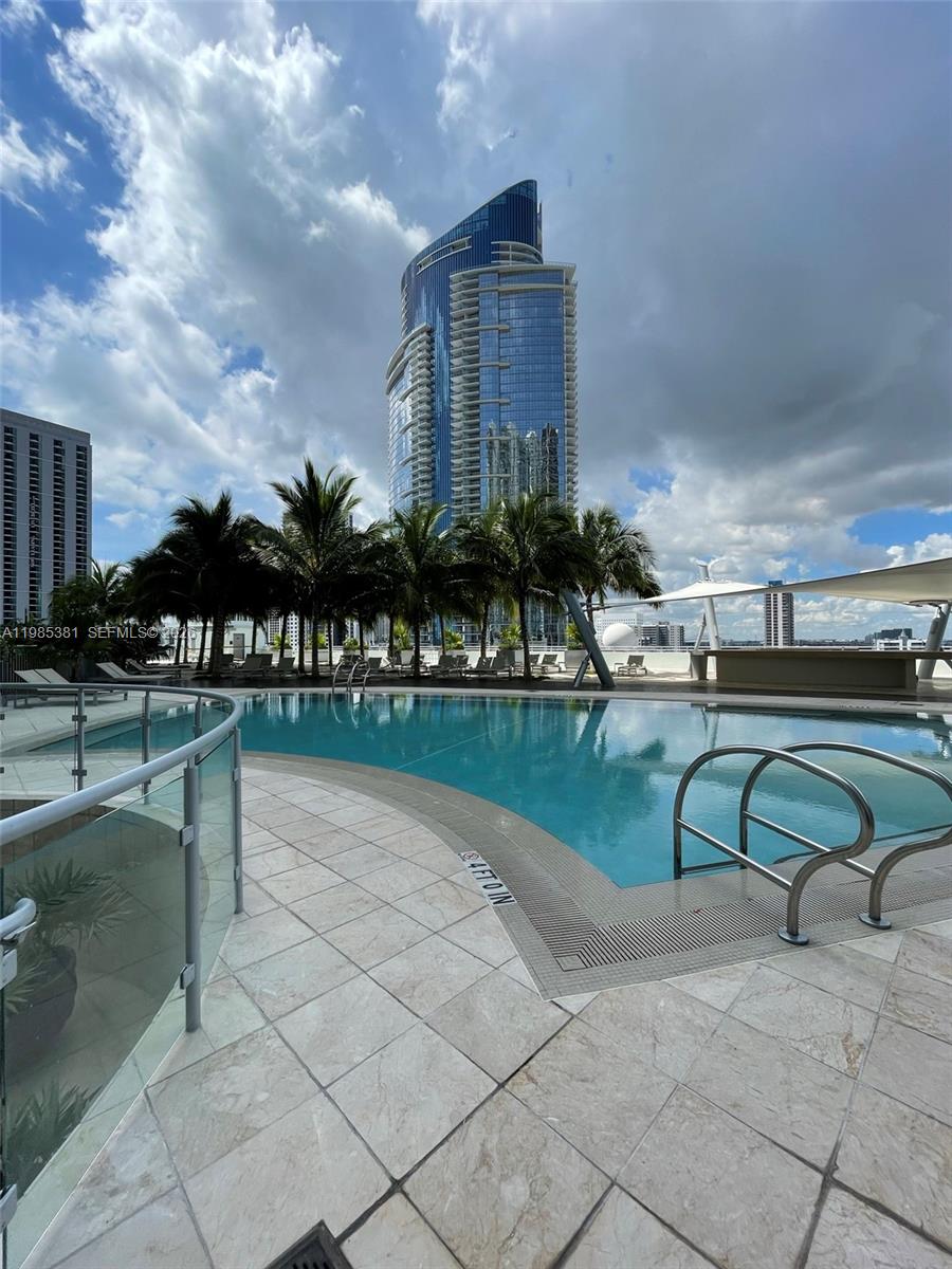 900 BISCAYNE BAY CONDO - Residential Lease