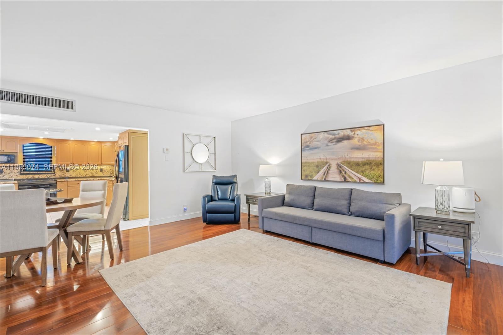 HILLSBORO SHORES EXECUTIV - Residential Lease