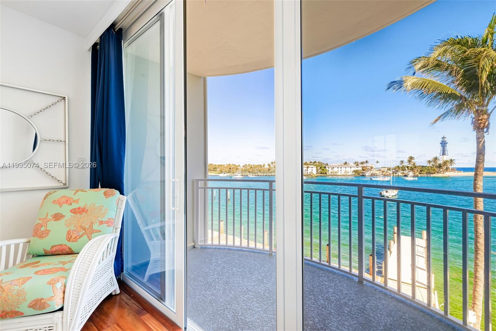 HILLSBORO SHORES EXECUTIV - Residential Lease