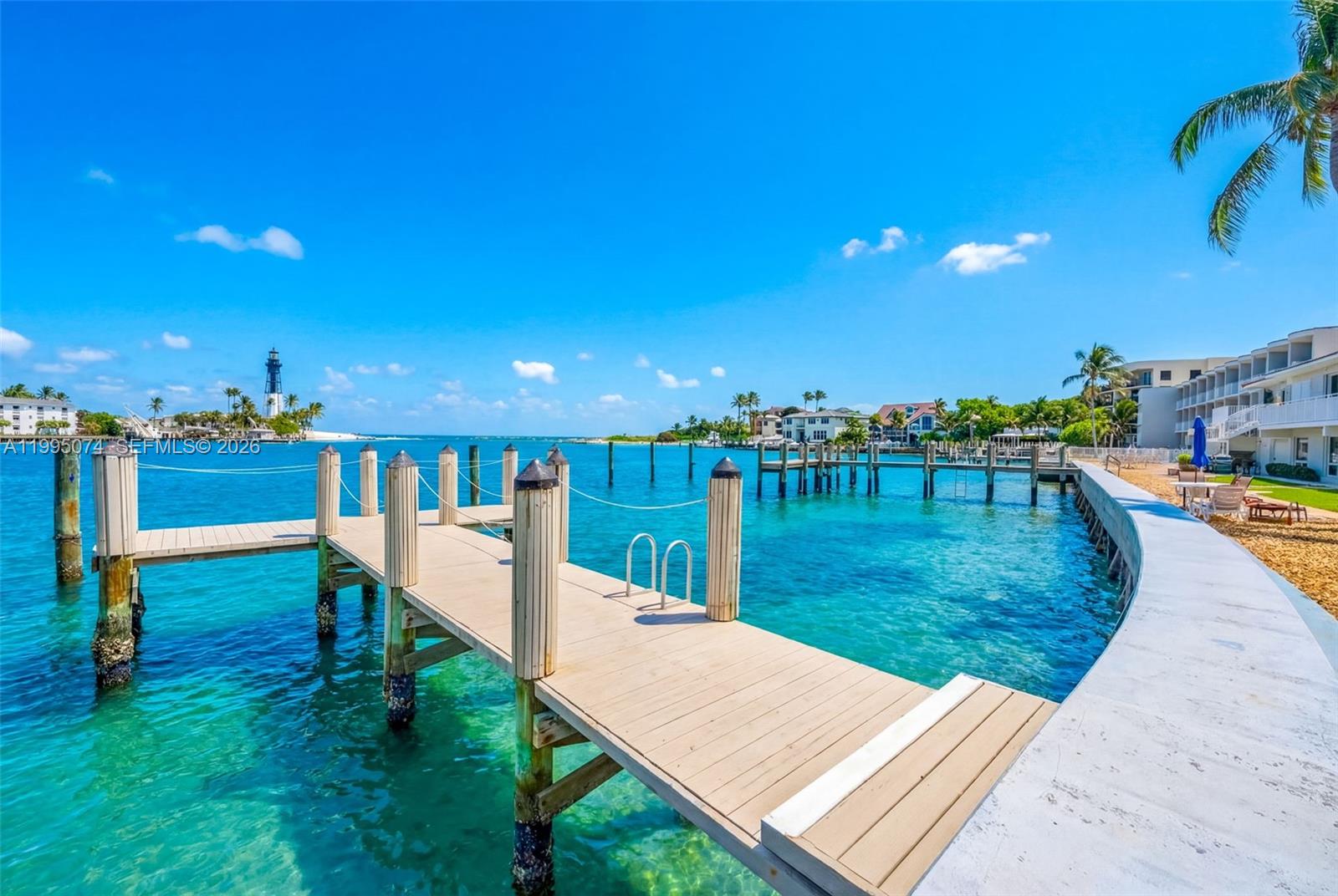 HILLSBORO SHORES EXECUTIV - Residential Lease