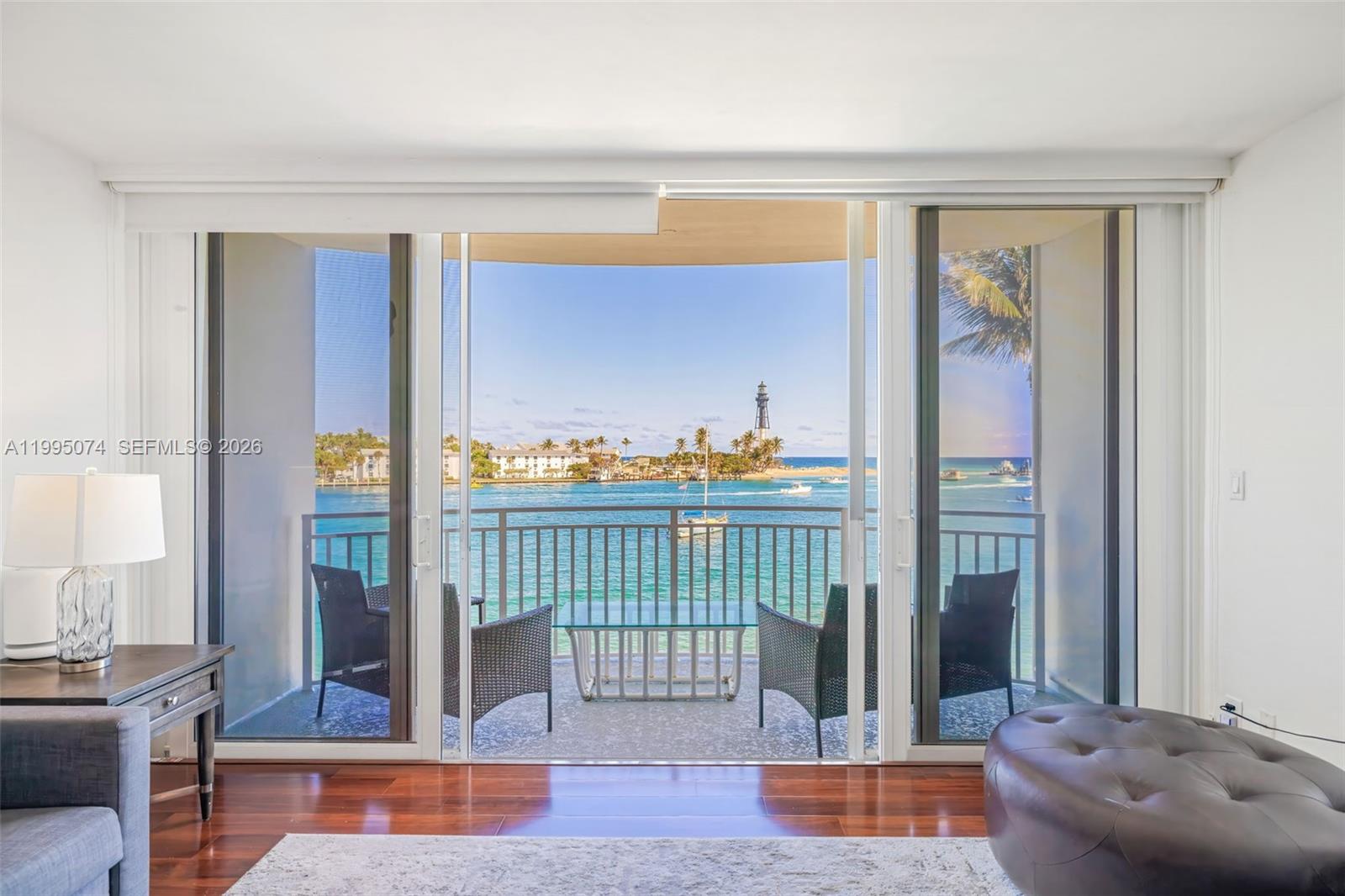 HILLSBORO SHORES EXECUTIV - Residential Lease