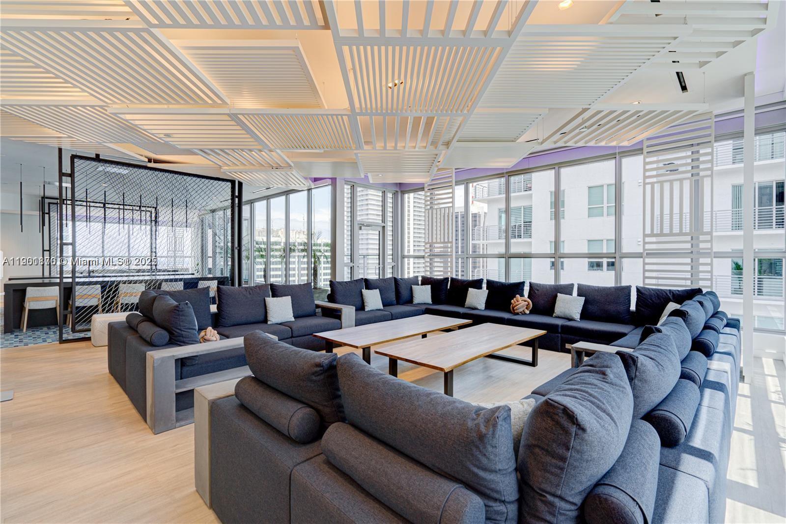 YOTEL PAD MIAMI - Residential