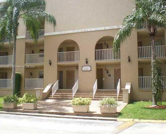 Rental Property at 7980 N French Dr 3-204, Pembroke Pines, Miami-Dade County, Florida - Bedrooms: 1 
Bathrooms: 2  - $1,750 MO.