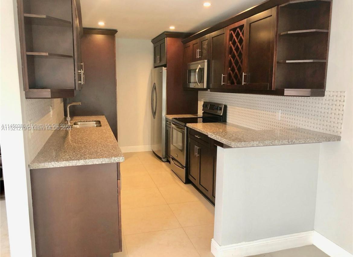 SEAGRAPE VILLAGE CONDO - Residential Lease