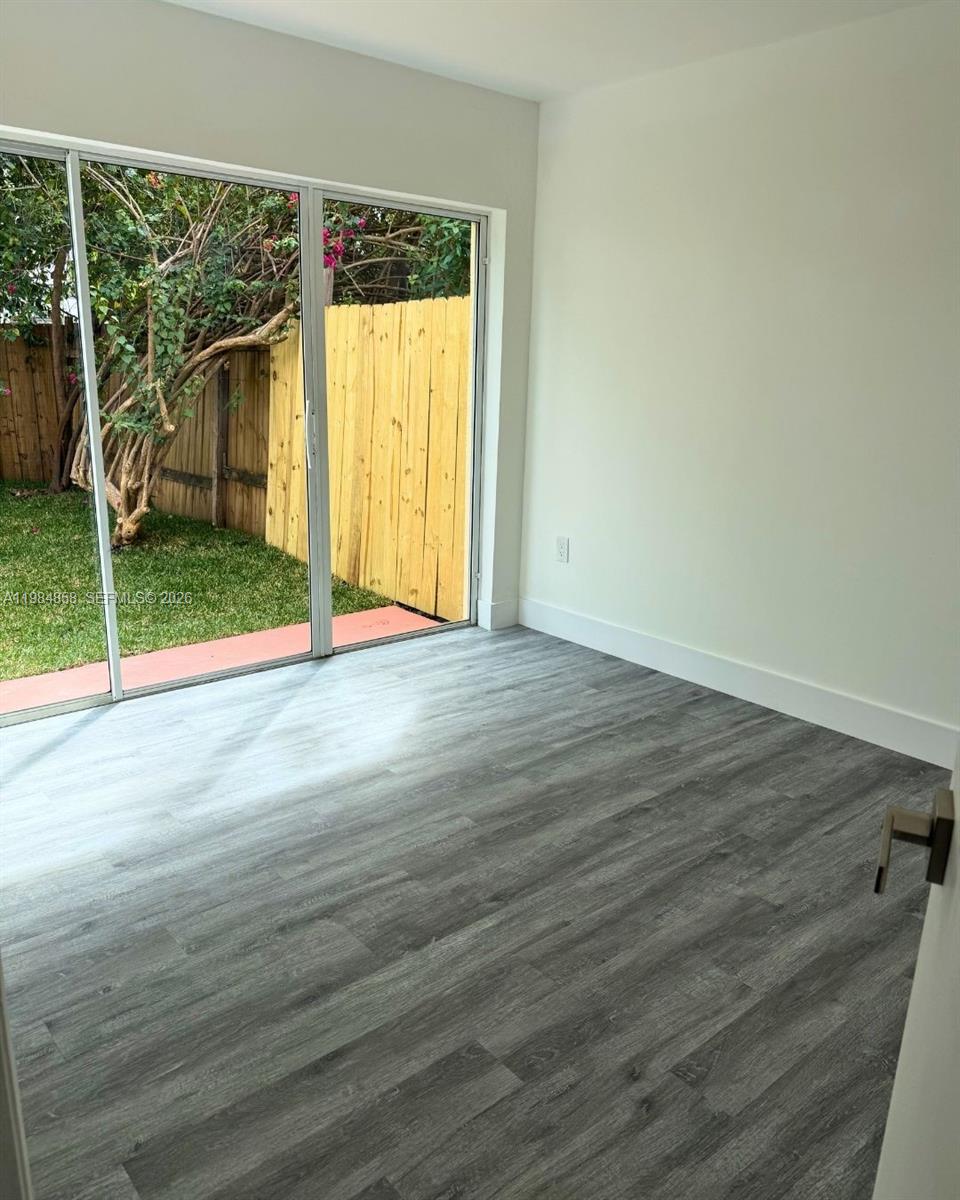 POINCIANA AT OAKS LANDING - Residential