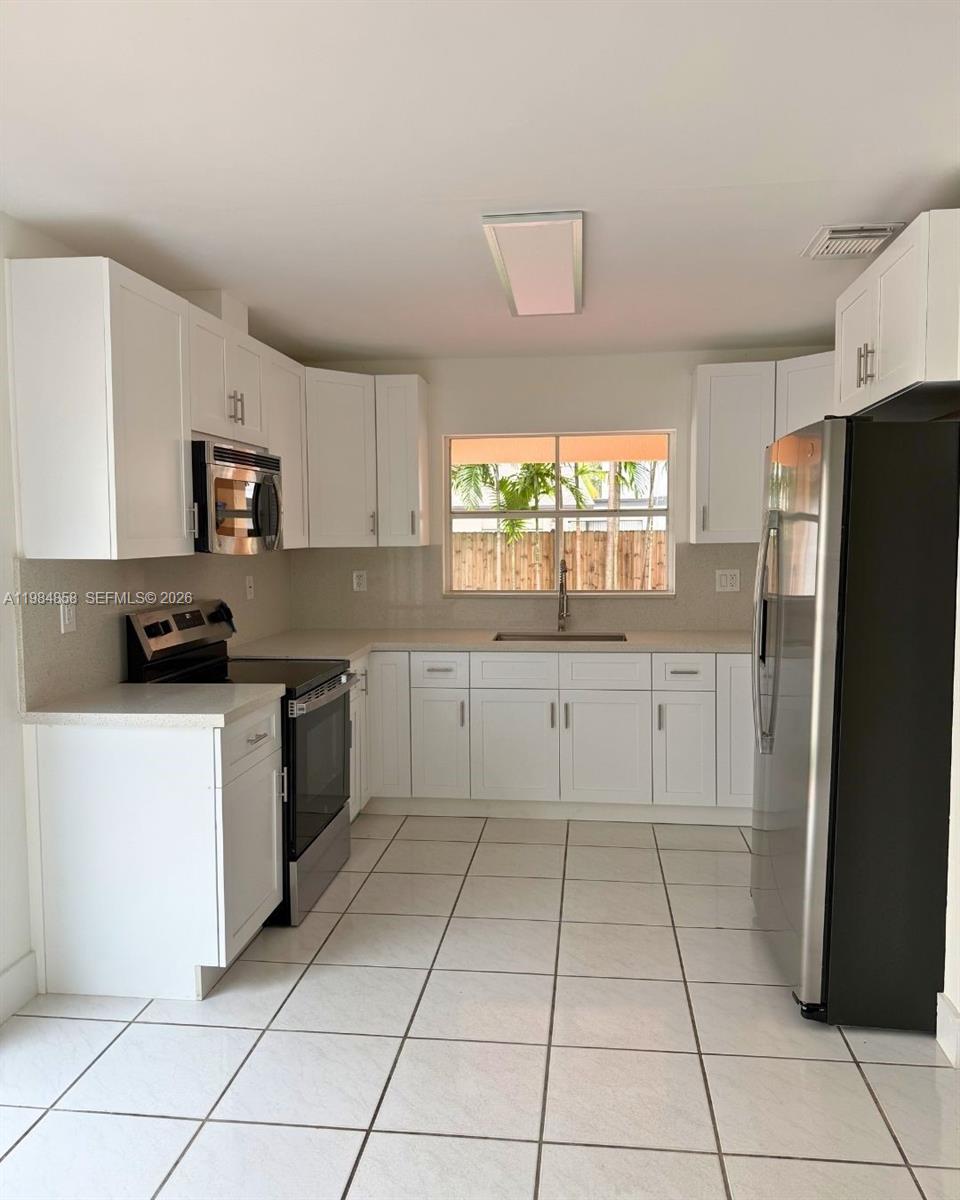 POINCIANA AT OAKS LANDING - Residential