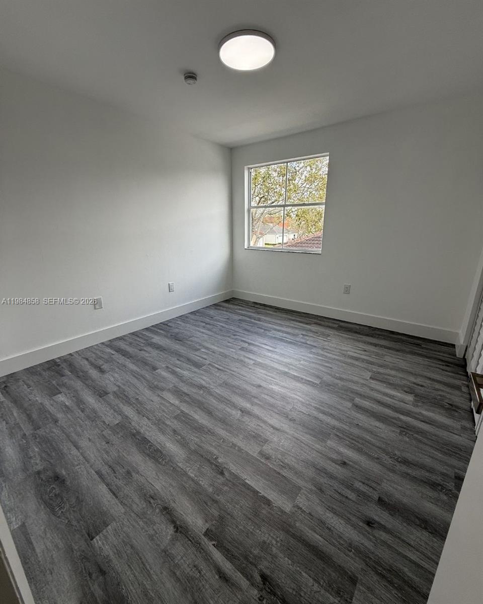 POINCIANA AT OAKS LANDING - Residential