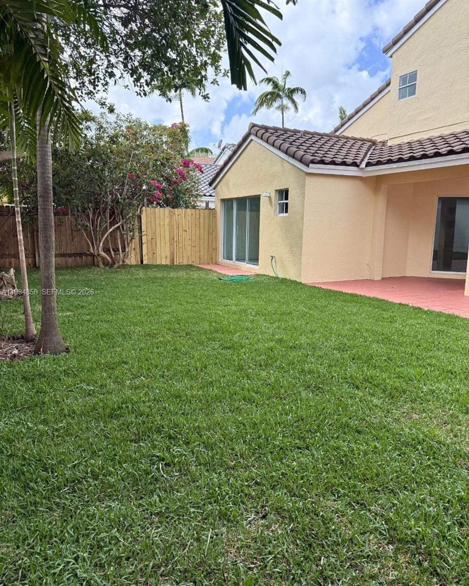 POINCIANA AT OAKS LANDING - Residential