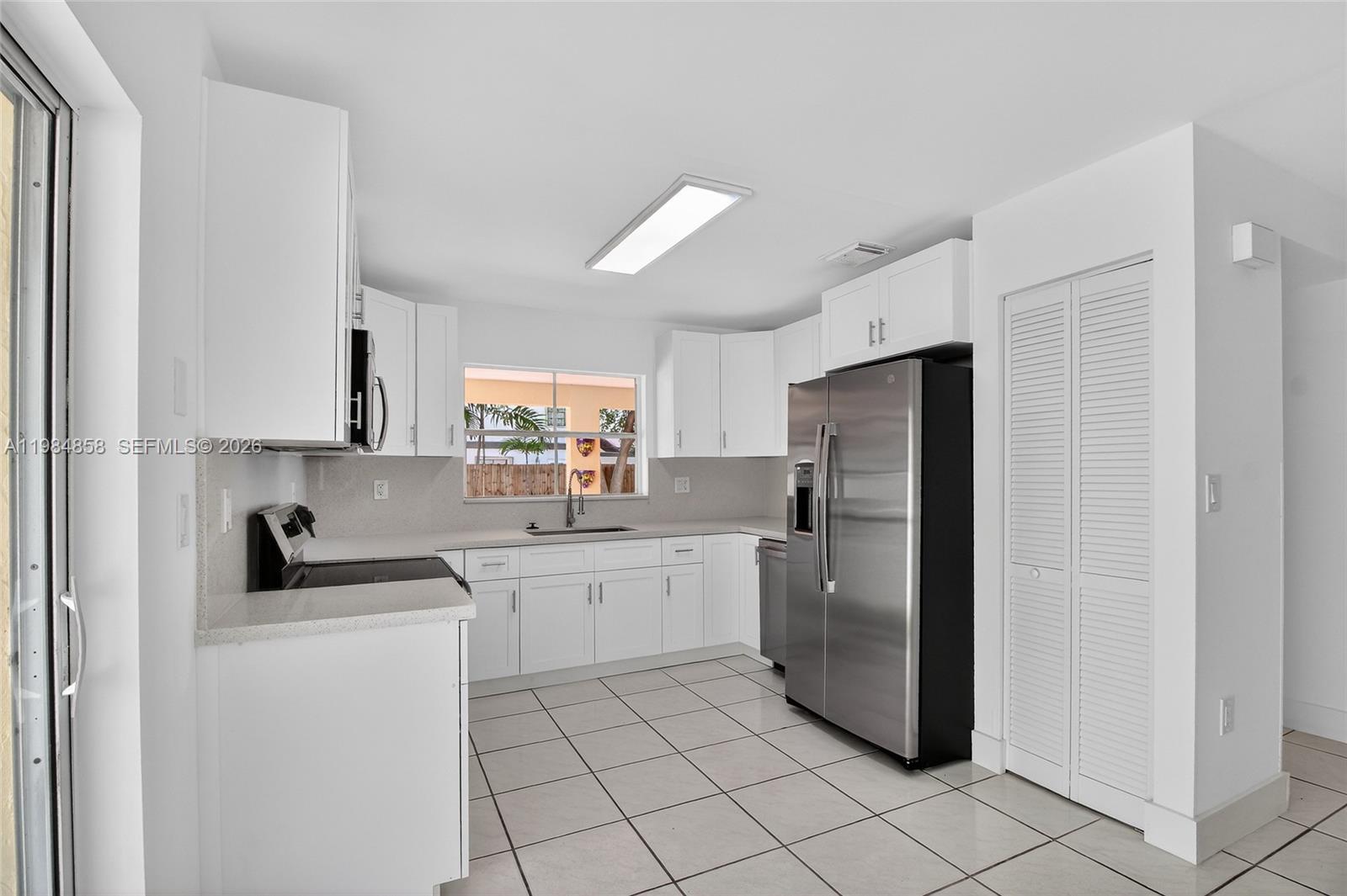 POINCIANA AT OAKS LANDING - Residential