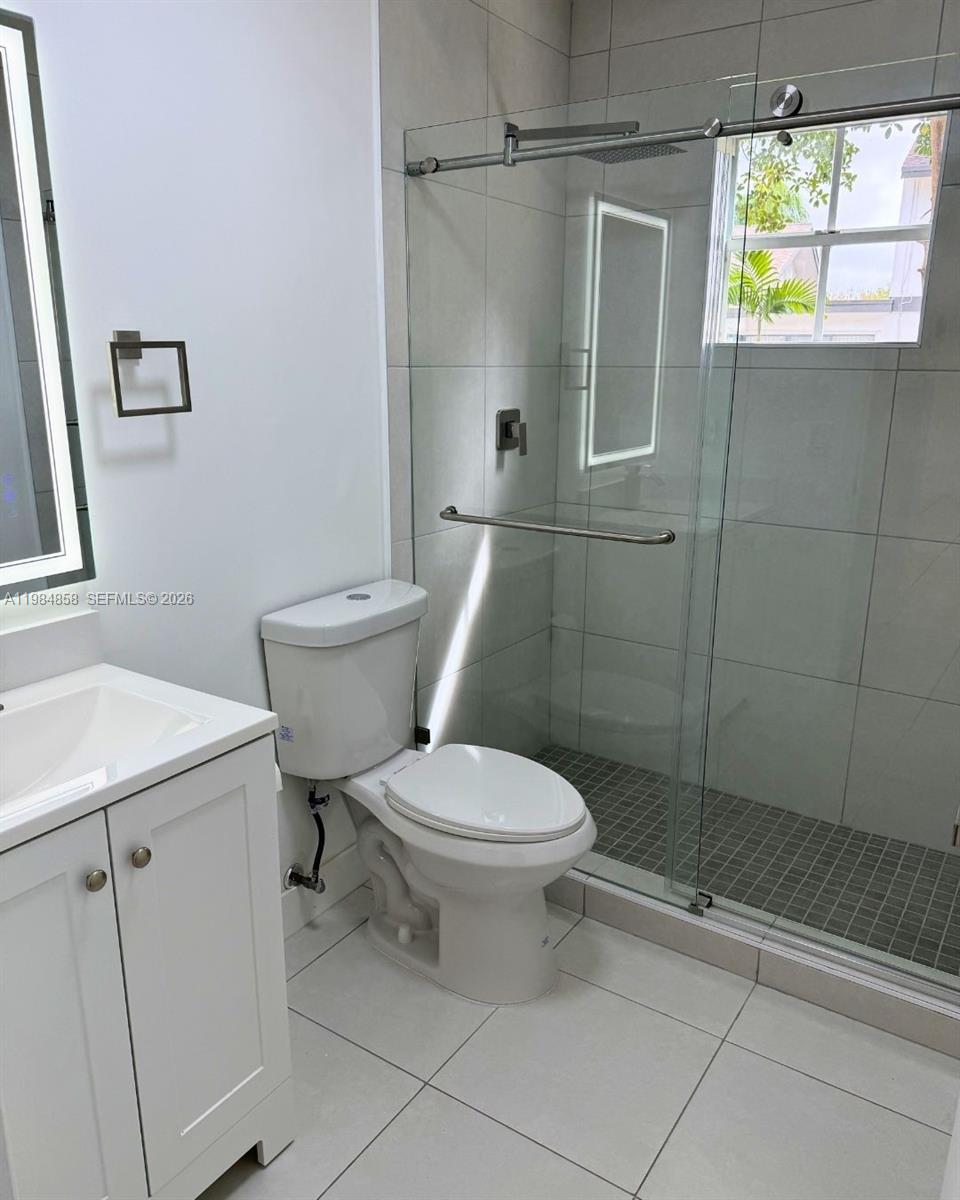 POINCIANA AT OAKS LANDING - Residential