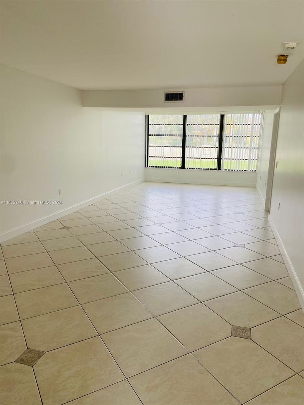 Photo of 3500 Whitehall Dr #104, West Palm Beach, FL 33401 (MLS # A11633246)